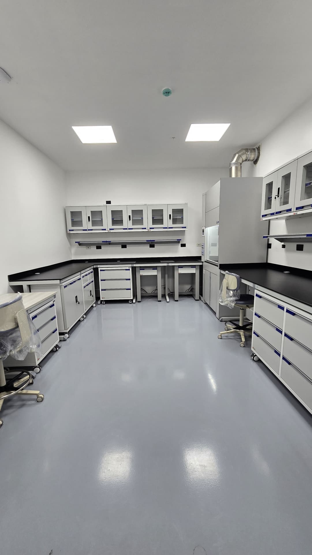Laboratorio de análisis de DUG Spirits, proyecto coordinado por TPLAB