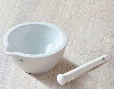 Mortero de Porcelana Esmaltada Tipo Jipo con Mano 160 mL
