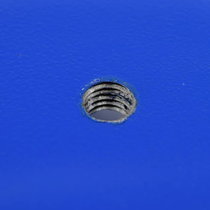 Base de Acero 10×6 Robusta para Laboratorio - imagen 3