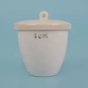Crisol de porcelana con tapa de 100 mL para laboratorio