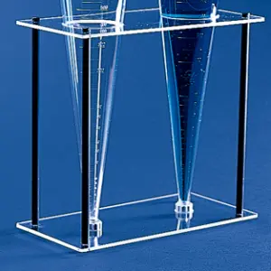 Soporte de plástico transparente para dos conos Imhoff en laboratorio