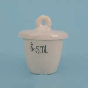 Crisol de porcelana con tapa de 5 mL para laboratorio